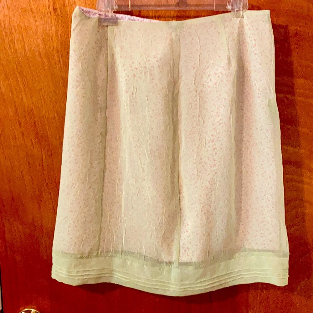 Double layer skirt